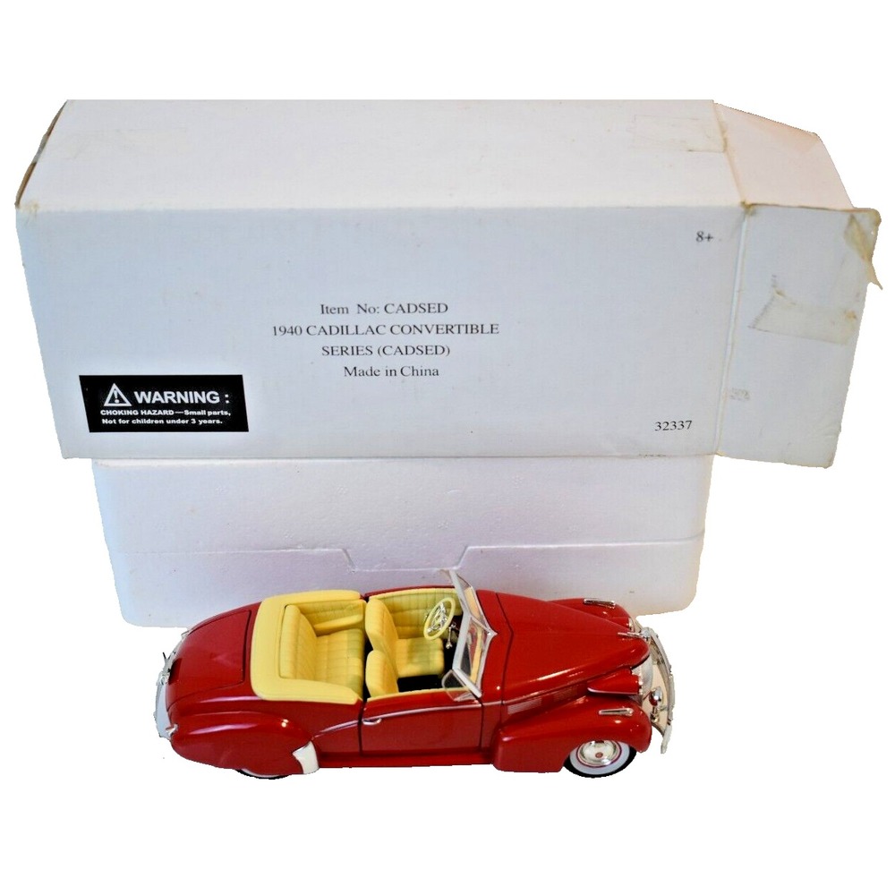1940 Cadillac Series 62 Convertible Sedan in Box National Motor